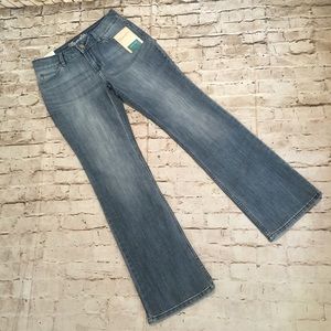 NWT Wrangler boot cut premium blue denim size 7/8